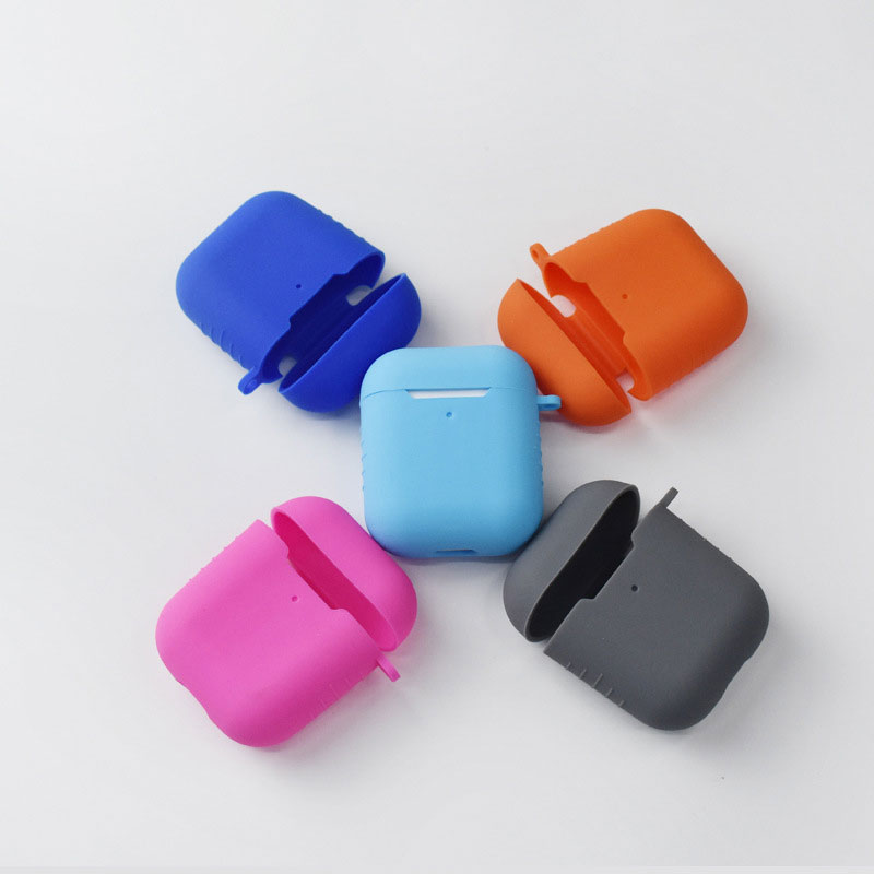 Pure Color Silicone Case with Carabiner for AirPods 2, Dustproof and Anti-drop Earphone Case Cover